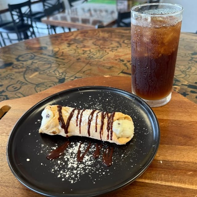 Cannoli (1).